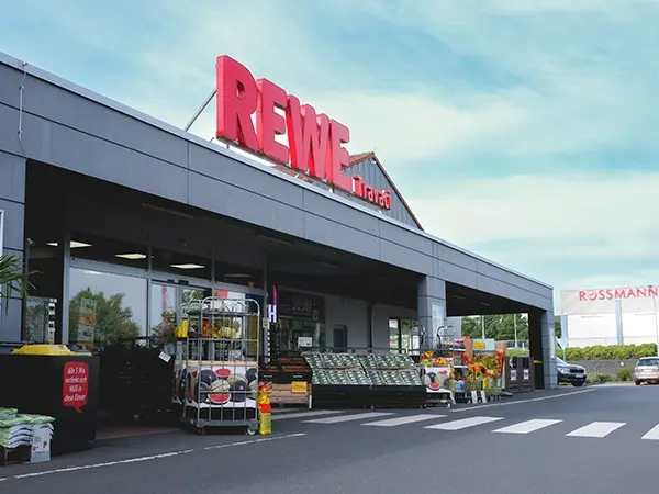 Außenansicht Rewe Langgöns